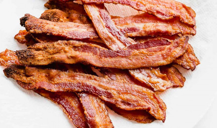 How to Cook Bacon in the Oven & Baker