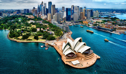 Download Sydney Opera House City View Wallpaper