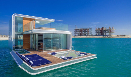 Floating Seahorse Villa Is the First of Its Kind, Has Underwater Bedroom and Coral Garden