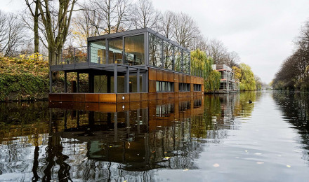 Floating Homes You'd Love to Live In