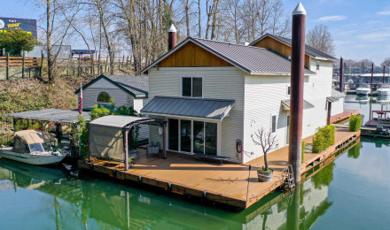 Floating Homes have come to the right place