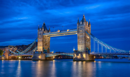 UK England London the capital city the river the Thames Tower Bridge lighting night blue sky wallpaperx1152