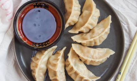 Chinese pork and cabbage dumplings's Cooking