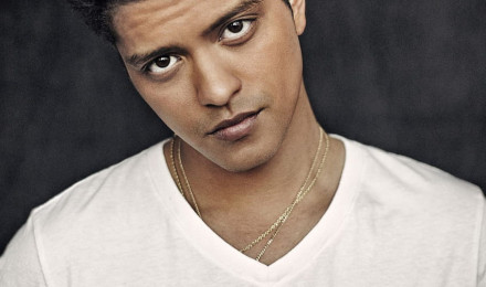 bruno mars HD wallpaper