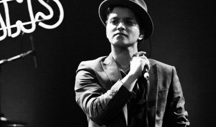 Bruno Mars b