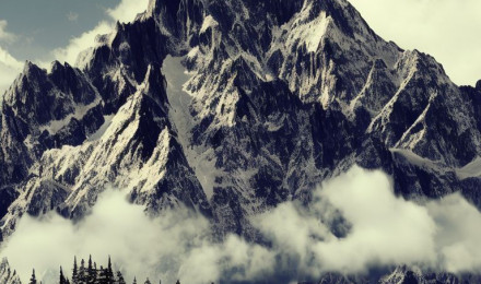 Free Mountain iPhone Wallpaper Maker