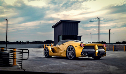 Ferrari LaFerrari Wallpaper