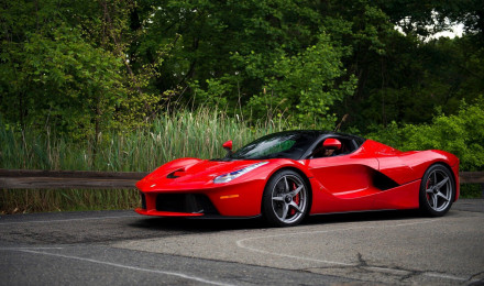 High Quality Ferrari LaFerrari Wallpaper