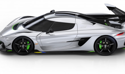 Koenigsegg Jesko Side View 8K wallpaper download