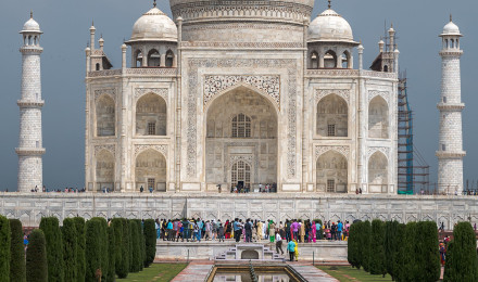 Taj Mahal Under Blue Sky · Free