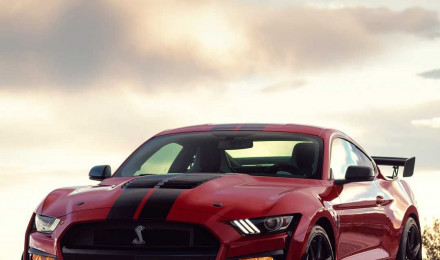 Mustang Shelby Gt500 iPhone Wallpaper