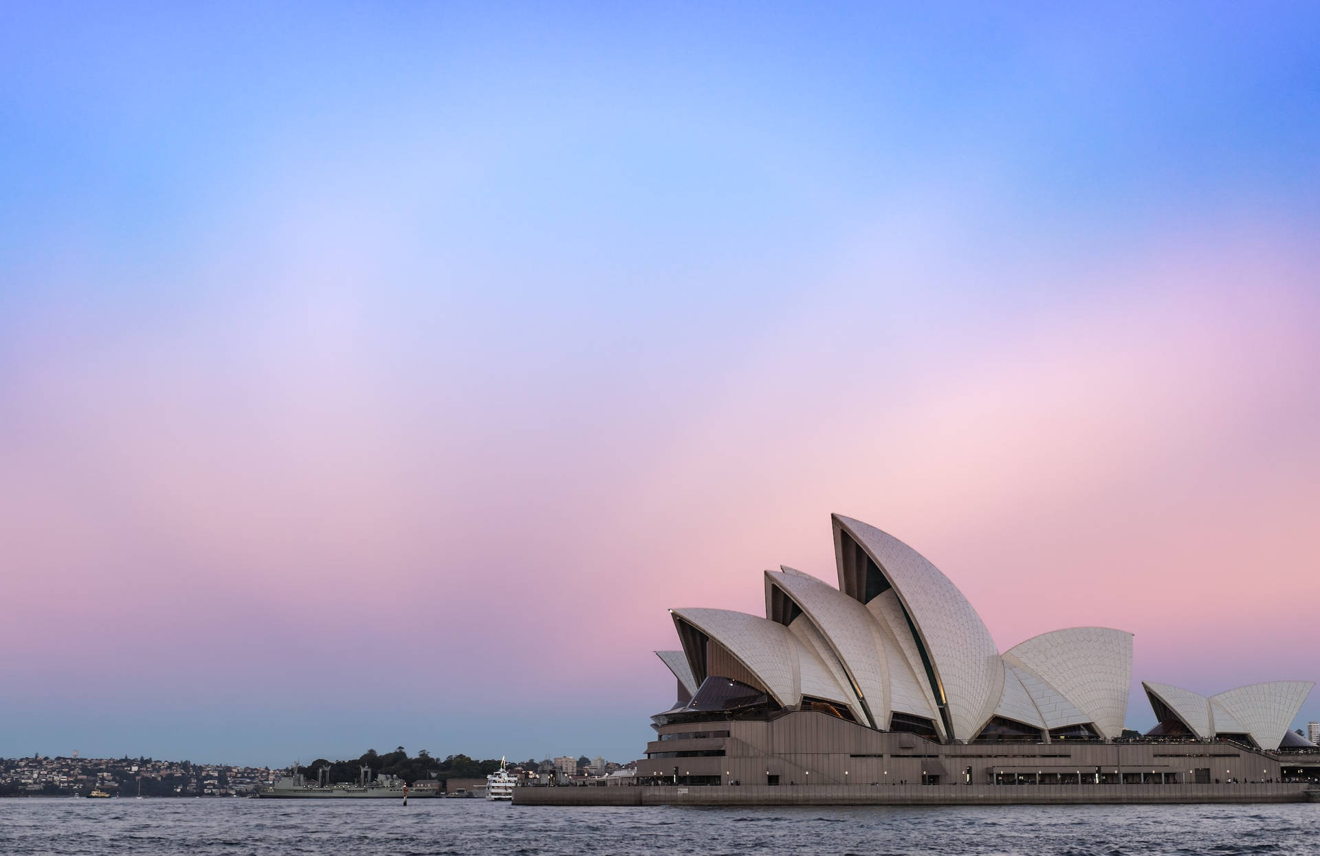 Download Sydney Opera House Full Screen Desktop Wallpaper