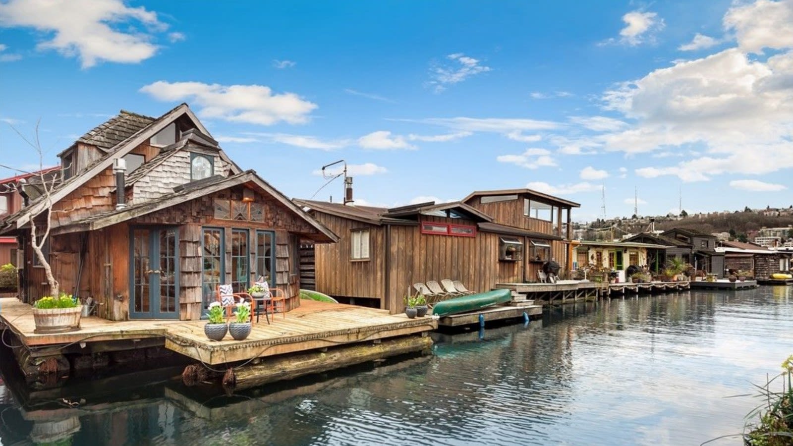 Life on the water: What it's like to live on a floating home - 