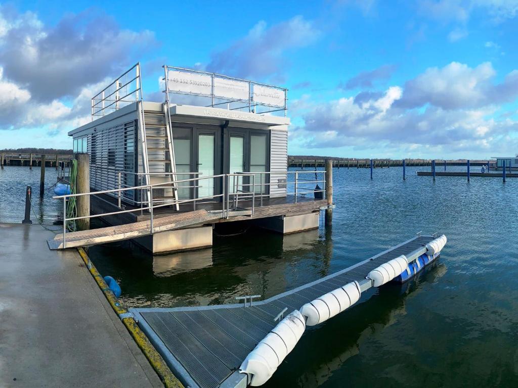 Boat Houseboat Floating House Marie, Ribnitz Damgarten, Germany