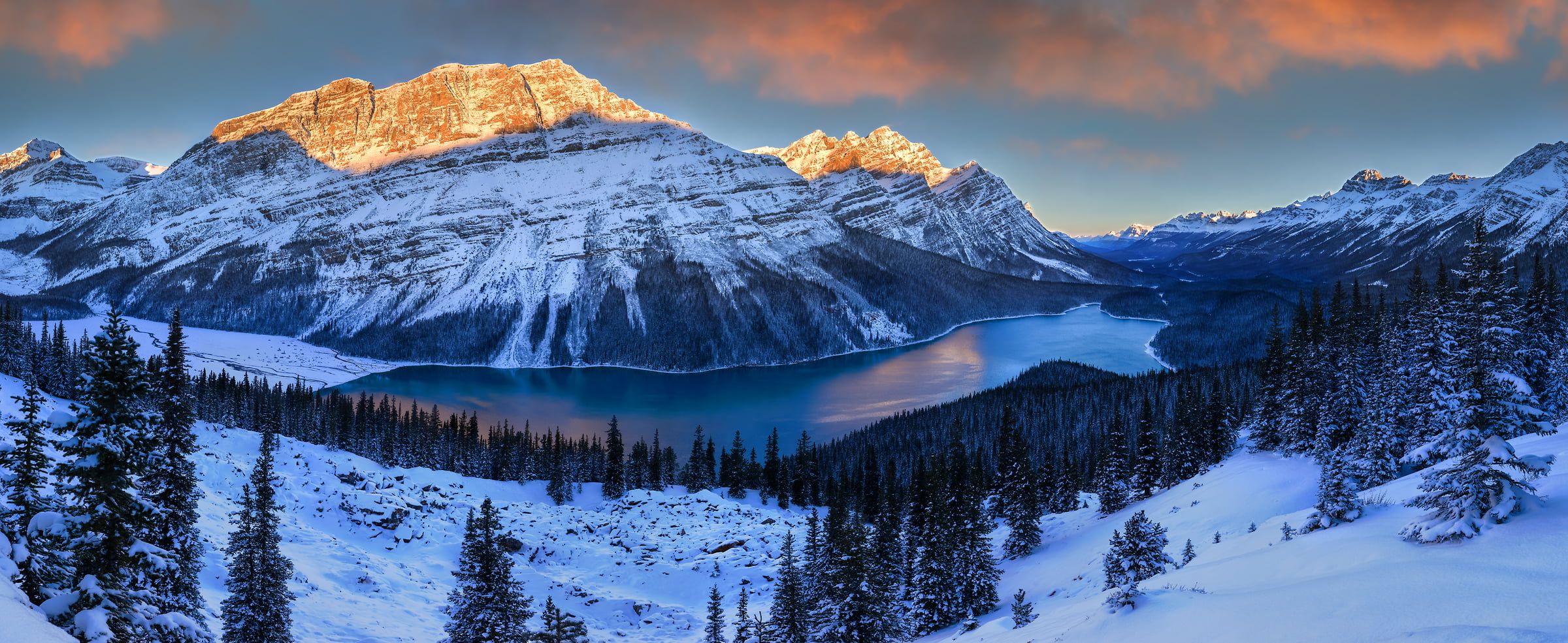 Snowy mountain landscape wallpaper