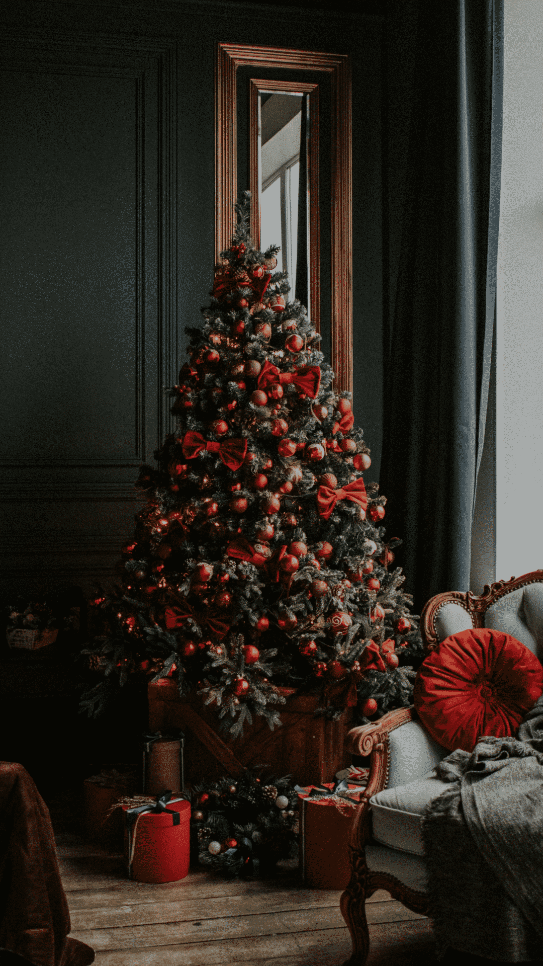 FREE Aesthetic Christmas Wallpaper For A Festive Phone