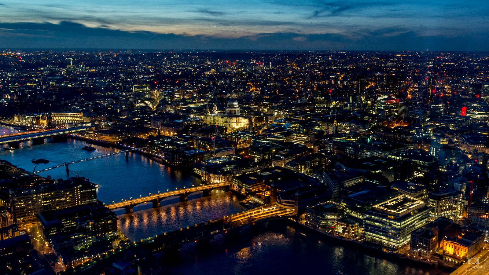 London Skyline by night 4K Wallpaper / Desktop Background