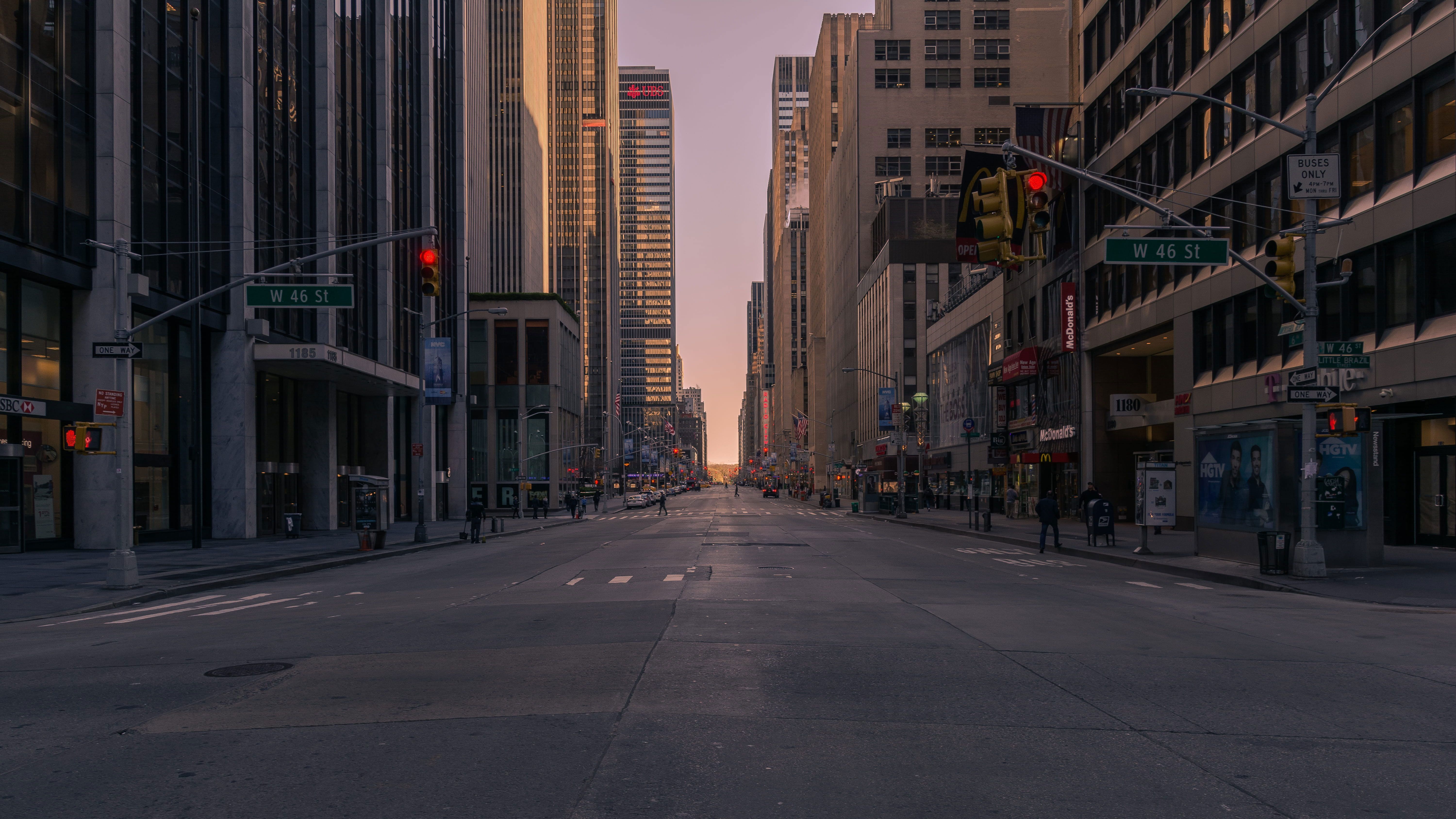 Gray concrete road wallpaper between buildings, people walking on the side of the street with traffic lights. New york picture, Road, Photo