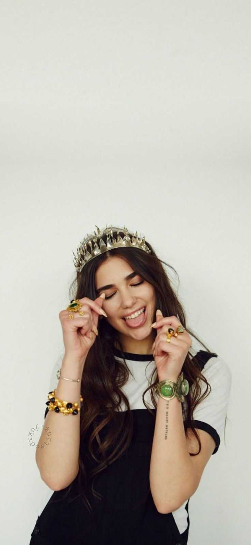 Dua Lipa Lockscreen HD phone wallpaper