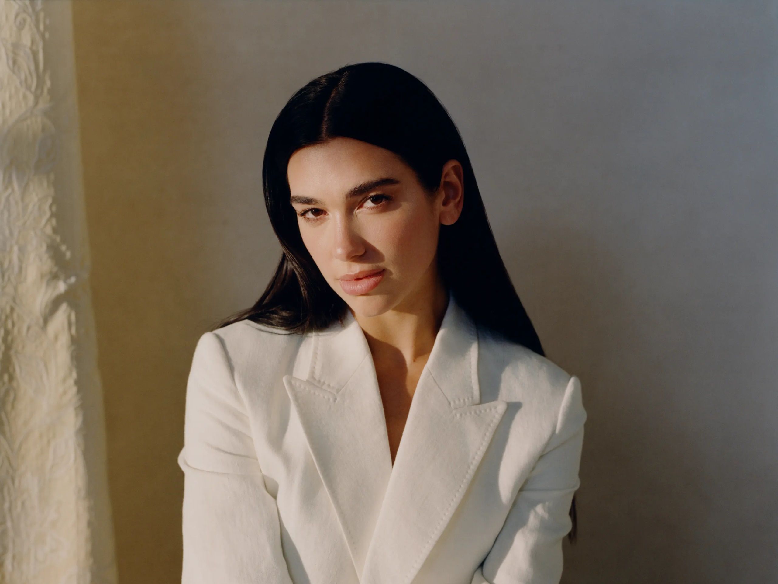 Dua Lipa HD Gallery HD Wallpaper