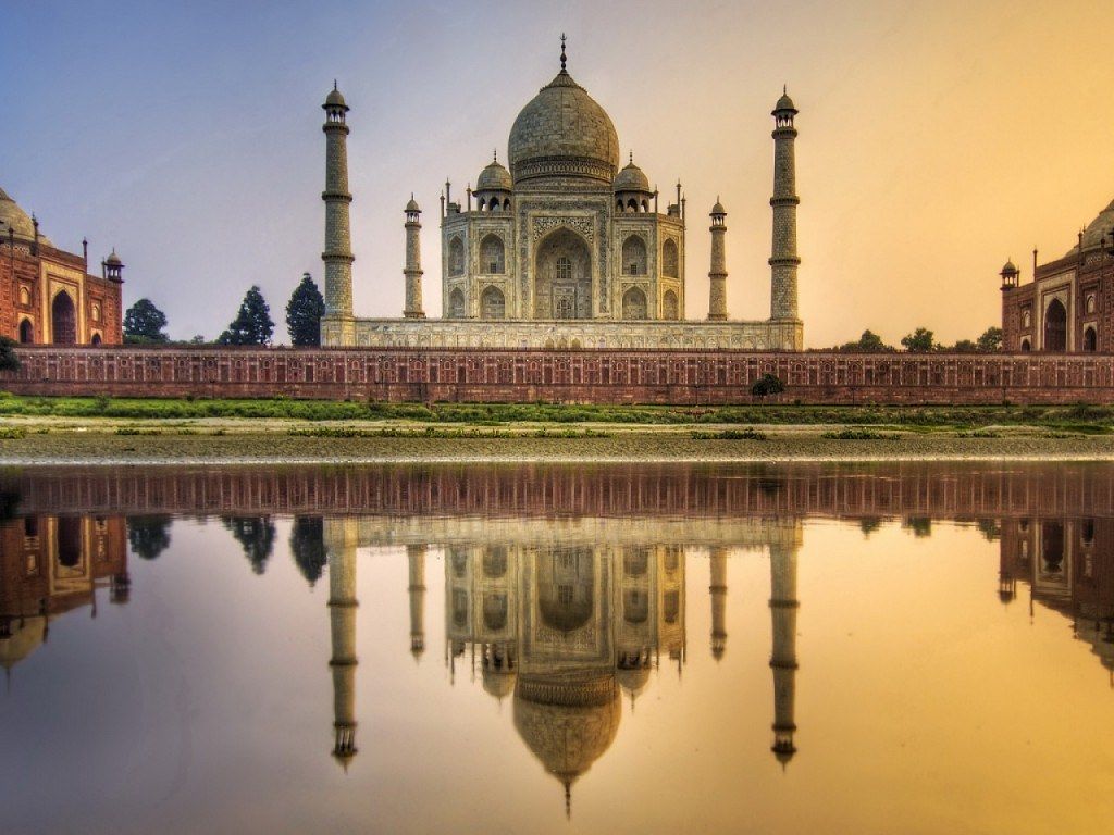 Taj Mahal Wallpaper. Wallpaper is a word that is sometimes