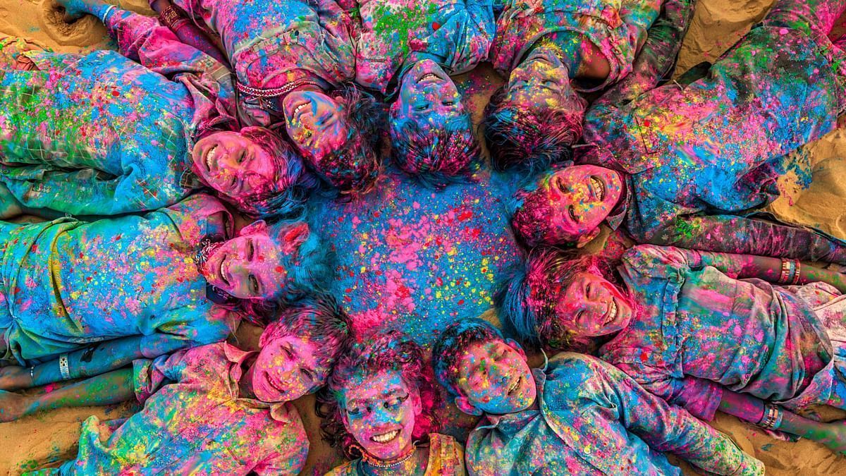 Happy Holi 2022 Image, HD Wallpaper, Gifs, Wallpaper, Picture for WhatsApp Status, Facebook and Instagram Stories - Holi