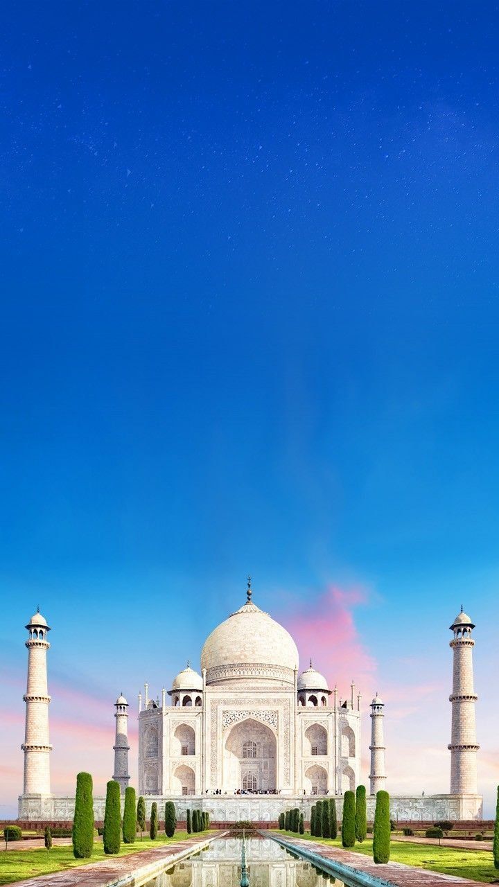 Beautiful view of the taj mahal Wallpaper Download