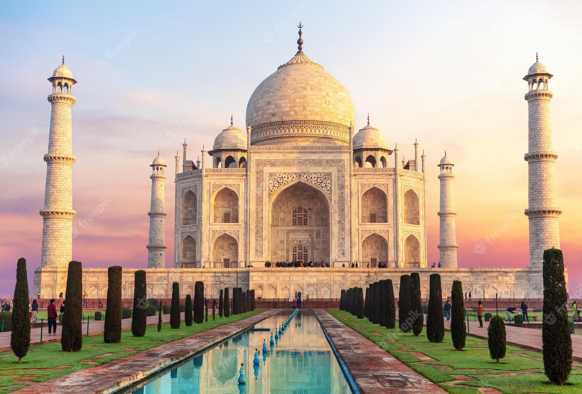 Premium Photo. Beautiful taj mahal at sunrise and its reflection india agra