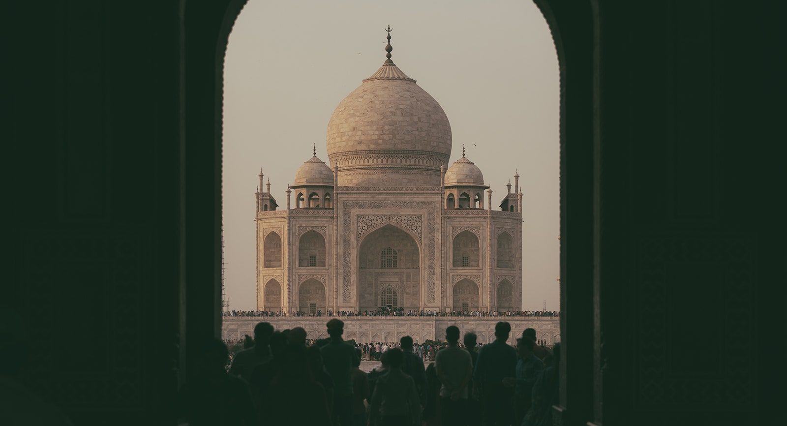 Just 17 very beautiful photographs of the Taj Mahal. Condé Nast Traveller India