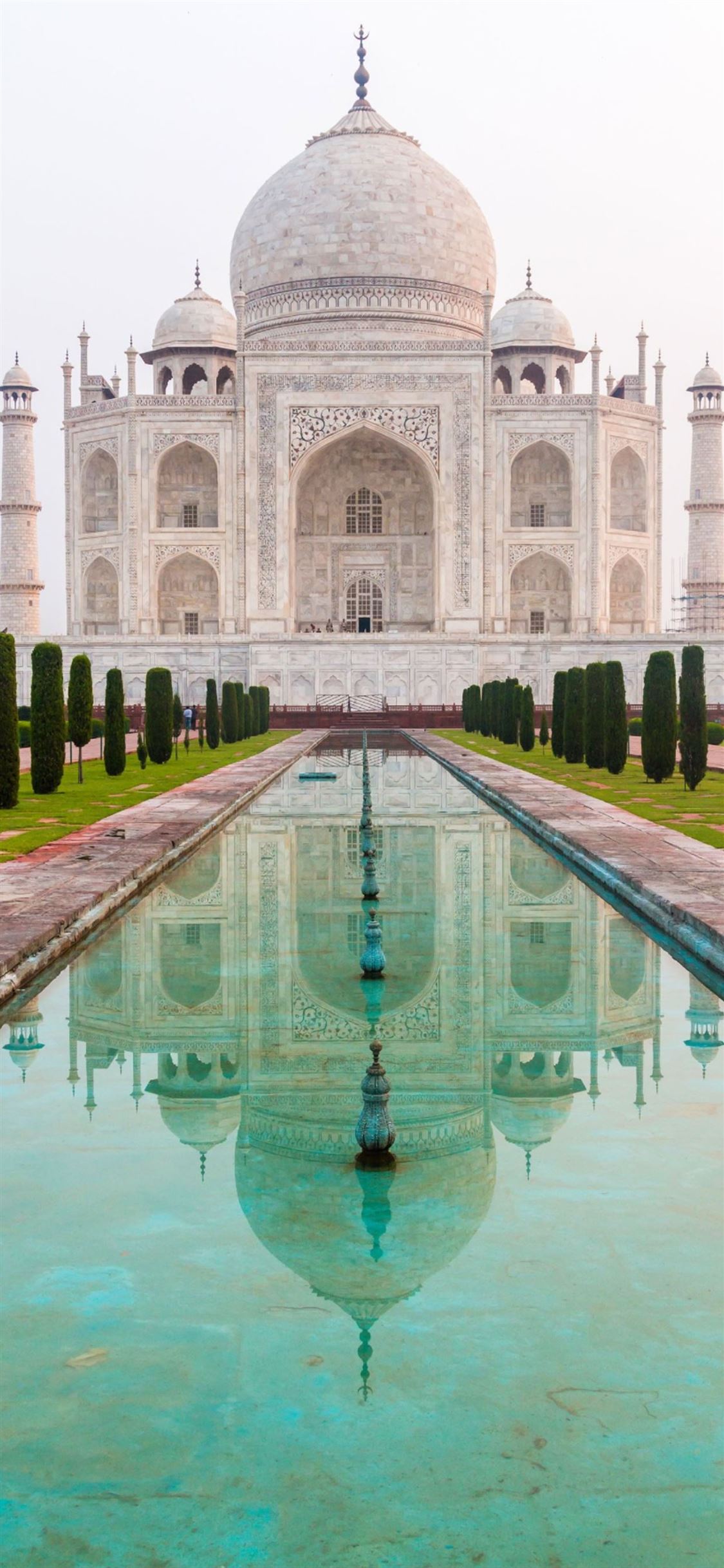 Taj Mahal iPhone Wallpaper