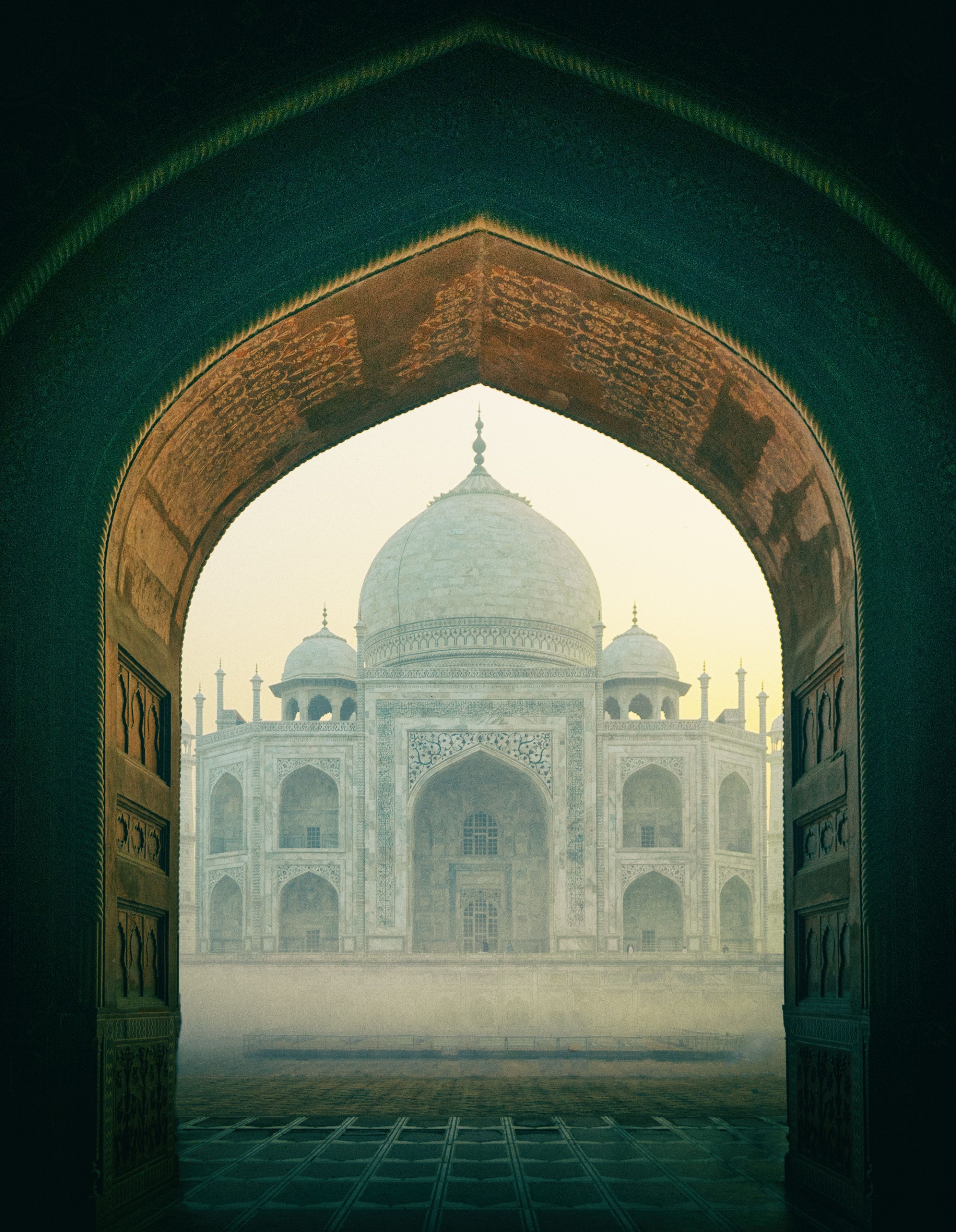 Taj Mahal through an Arch · Free